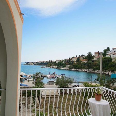 Apartmani Laura تروغير المظهر الخارجي الصورة