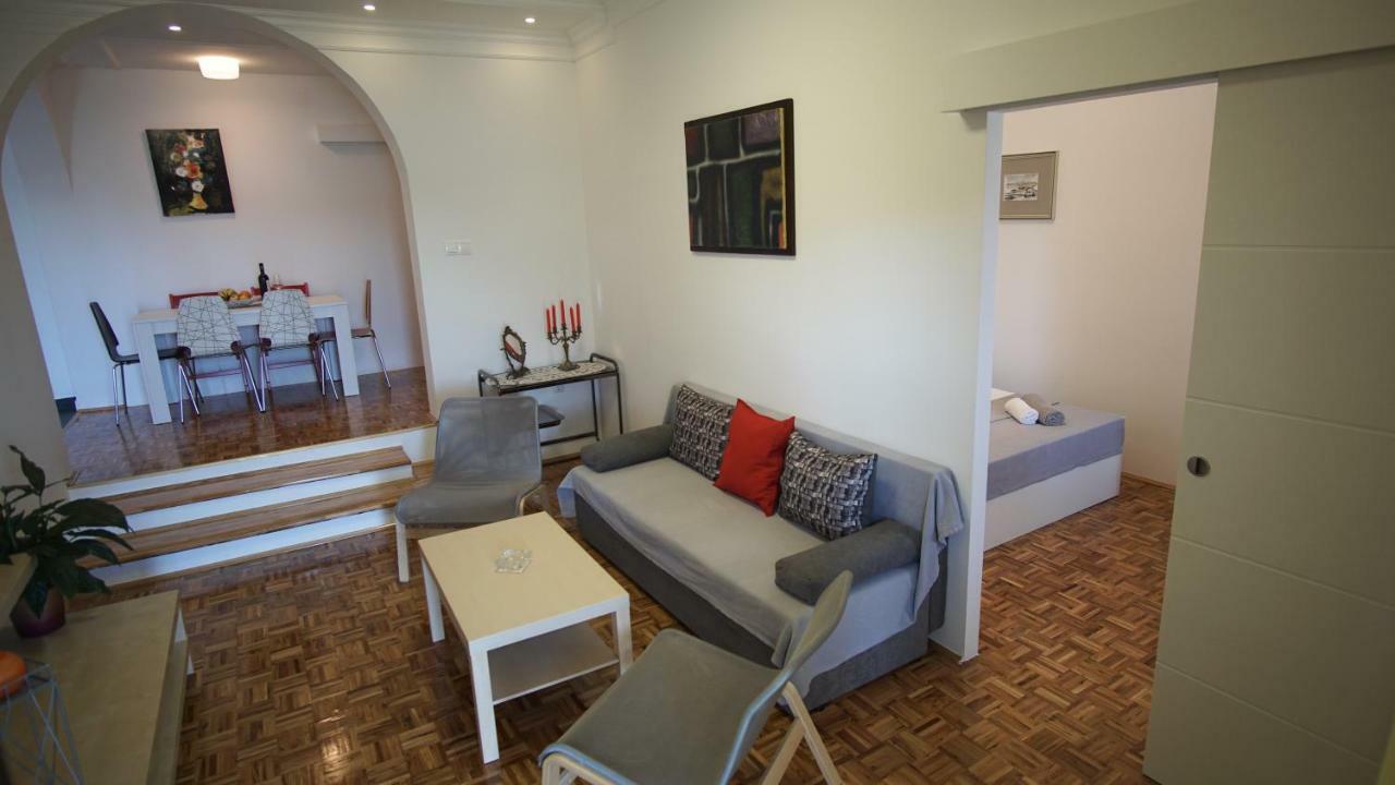 Apartmani Laura تروغير المظهر الخارجي الصورة
