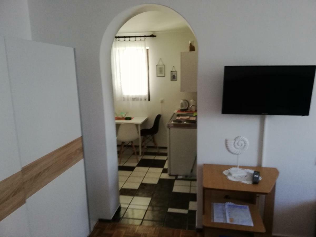 Apartmani Laura تروغير المظهر الخارجي الصورة