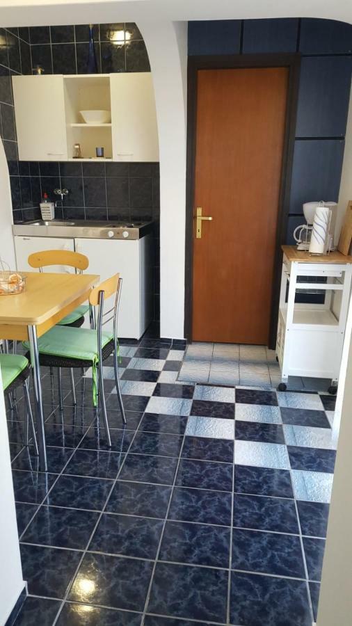 Apartmani Laura تروغير المظهر الخارجي الصورة
